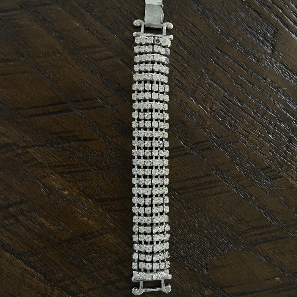 1940 Vintage Rhinestone Bangle
